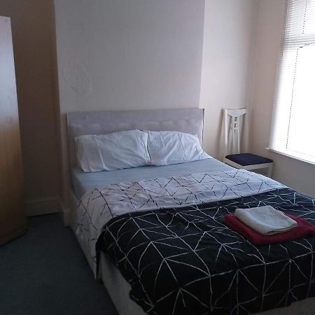 Priestfield House Medway Bed & Breakfast Gillingham  Ngoại thất bức ảnh