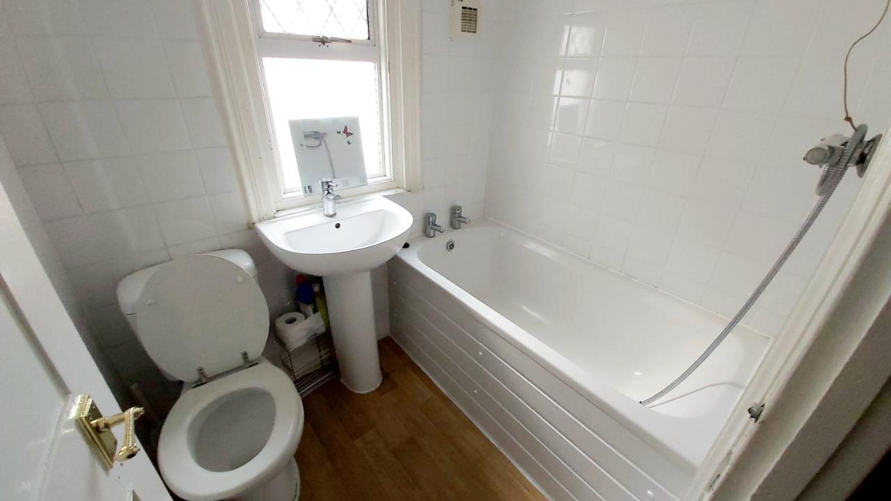 Priestfield House Medway Bed & Breakfast Gillingham  Ngoại thất bức ảnh